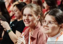 Юрий Агапов и Даниил Мураль рассказывают о движении «Доброволец России» yurij agapov i daniil mural rasskazyvayut o dvizhenii dobrovolecz rossii-onlymainnews-ru-0