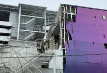 Гладков показал последствия ракетного удара ВСУ по центру Белгорода gladkov pokazal posledstviya raketnogo udara vsu po czentru belgoroda-onlymainnews-ru-0