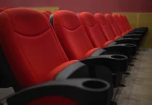 «Милосердие» Бекмамбетова и Пратта опережает аватар Кэмерона miloserdie bekmambetova i pratta operezhaet avatar kemerona-onlymainnews-ru-0