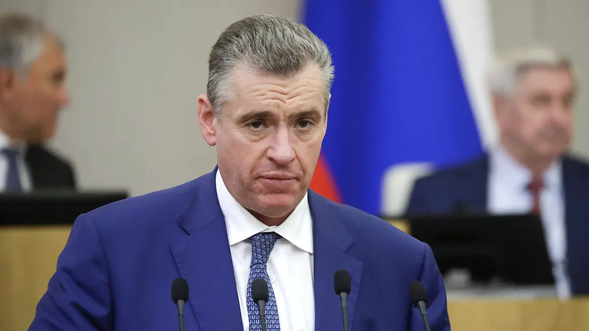 Слуцкий объяснил идею сократить рабочую неделю для одного из многодетных родителей