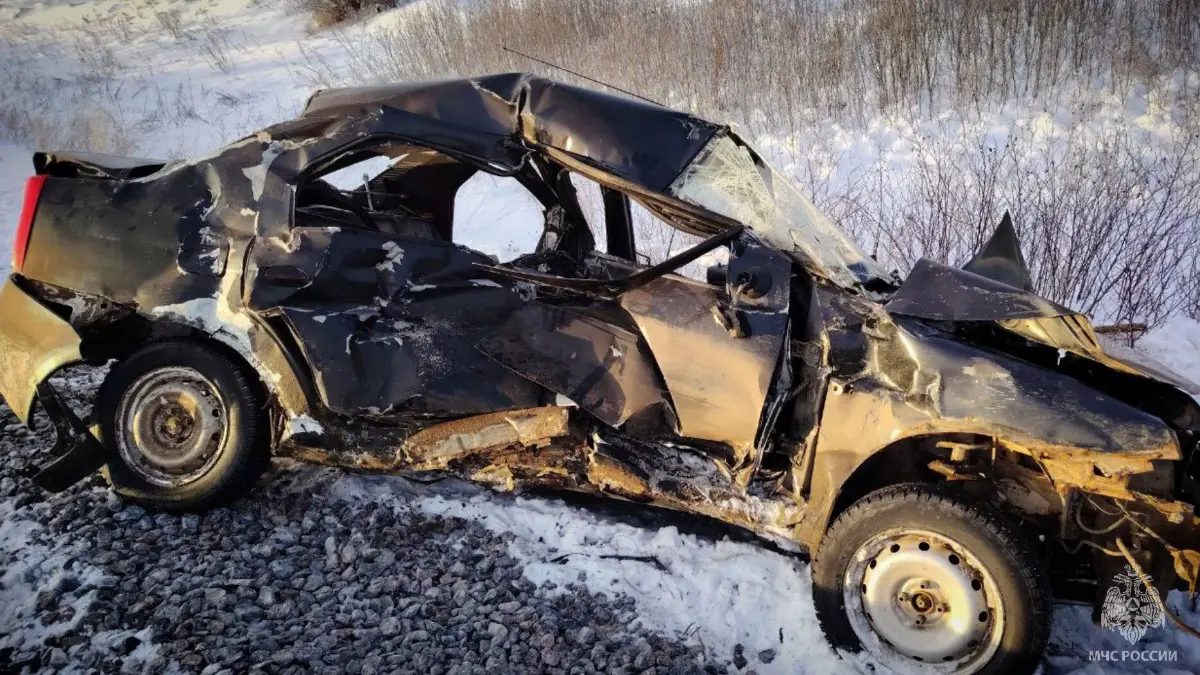 Четыре человека погибли в ДТП с поездом в Псковской области