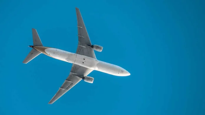 2 obespechil bezopasnost rejsa antalyamanchester cherez bryussel-onlymainnews-ru-0