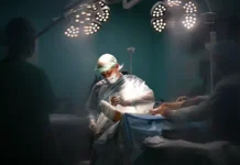 Боец «Орлана» тяжело ранен, отражая атаку дрона ВСУ в Шебекино boecz orlana tyazhelo ranen otrazhaya ataku drona vsu v shebekino-onlymainnews-ru-0