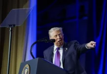 Дональд Трамп уверен — вмешательство России в выборы это манипуляция donald tramp uveren vmeshatelstvo rossii v vybory eto manipulyacziya-onlymainnews-ru-0