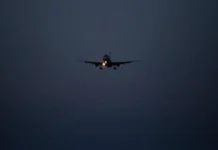 i vrachi sovetuyut passazhiram ne nadevat dzhinsy v polyot-onlymainnews-ru-0