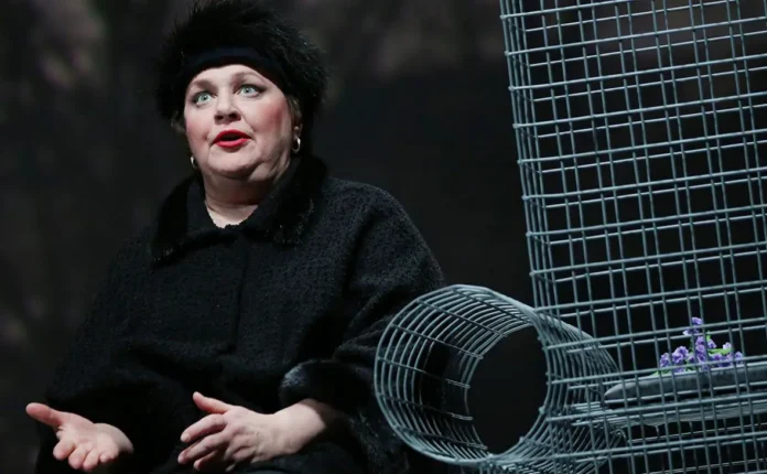 obyavlena data proshhaniya s olgoj chipovskoj v teatre vahtangova-onlymainnews-ru-0