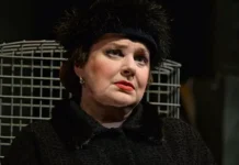 Ольгу Чиповскую проводят в последний путь в Театре Вахтангова olgu chipovskuyu provodyat v poslednij put v teatre vahtangova-onlymainnews-ru-0