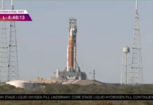 NASA провела успешные испытания лунной ракеты в центре Кеннеди provela uspeshnye ispytaniya lunnoj rakety v czentre kennedi-onlymainnews-ru-0