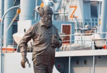 Александр Солженицын во Владивостоке открывает новую главу памятника aleksandr solzheniczyn vo vladivostoke otkryvaet novuyu glavu pamyatnika-onlymainnews-ru-0