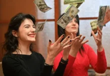 ЦБ РФ снизил курсы доллара, евро, юань подешевел (Валерий Вайсберг) czb rf snizil kursy dollara evro yuan podeshevel valerij vajsberg-onlymainnews-ru-0