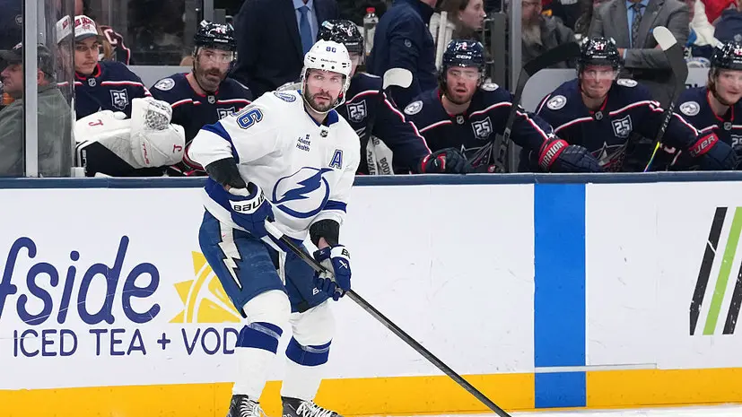 Кучеров догнал Капризова в гонке российских снайперов сезона НХЛ