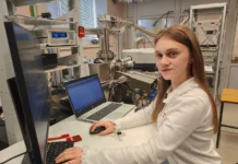 Уральские астрохимики и Джеймс Уэбб исследуют межзвездные льды uralskie astrohimiki i dzhejms uebb issleduyut mezhzvezdnye ldy-onlymainnews-ru-0