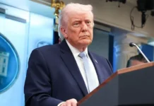 donald tramp uveren v keshe patele  doverie belogo doma krepnet-onlymainnews-ru-0