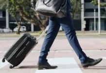 inostranecz pytalsya provezti 25 mln rublej v dushanbe cherez tolmachevo-onlymainnews-ru-0