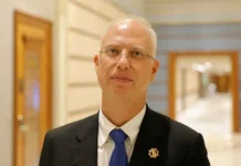 Кирилл Дмитриев обсудил с окружением Трампа тайные замыслы Путина kirill dmitriev obsudil s okruzheniem trampa tajnye zamysly putina-onlymainnews-ru-0