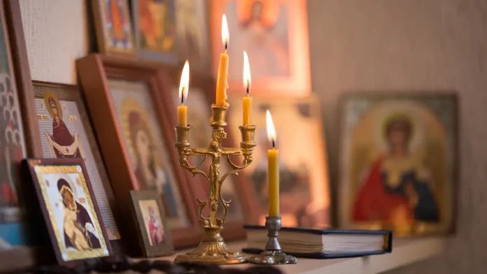 maksim lavrov obyasnil opasnost czelovaniya ikon v sezon orvi-onlymainnews-ru-0