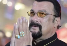 stiven sigal poluchil rossijskij pasport ot vladimira putina-onlymainnews-ru-0