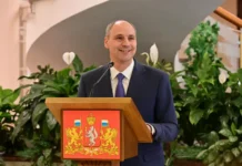 Денис Паслер чествует молодежных лидеров Среднего Урала denis pasler chestvuet molodezhnyh liderov srednego urala-onlymainnews-ru-0