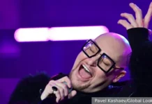 filipp kirkorov podaril shure iz novosibirska neobychnyj podarok-onlymainnews-ru-0