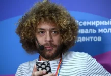 Как Илья Варламов советует эмигрантам избежать проблем с документами kak ilya varlamov sovetuet emigrantam izbezhat problem s dokumentami-onlymainnews-ru-0