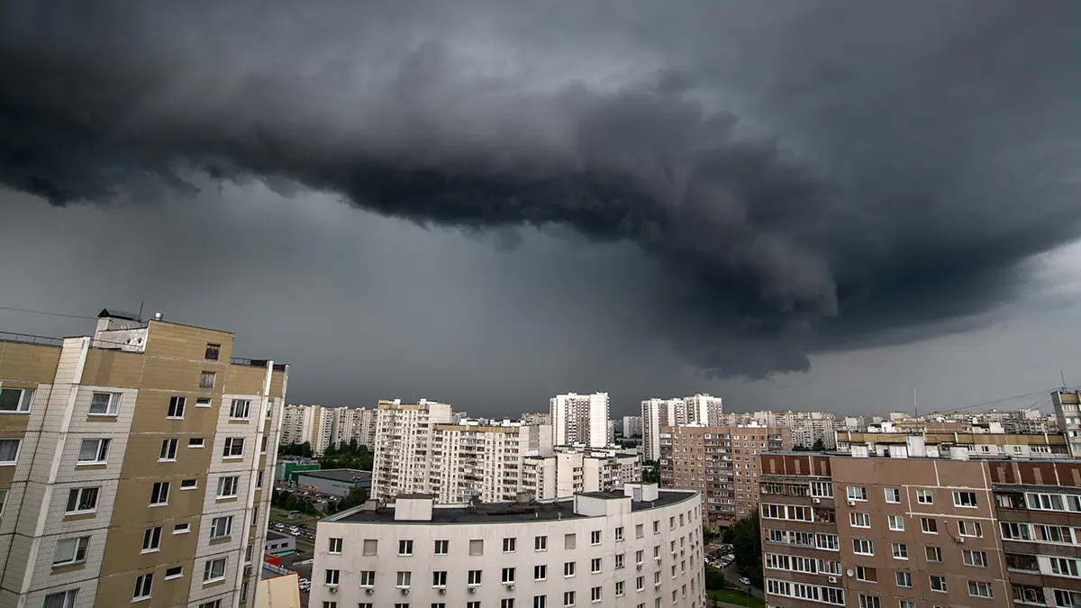 МЧС дало рекомендации москвичам в связи с непогодой 17 мая