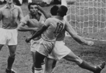 futbolka pele s chm1958 prodana na  za 6 mln-onlymainnews-ru-0