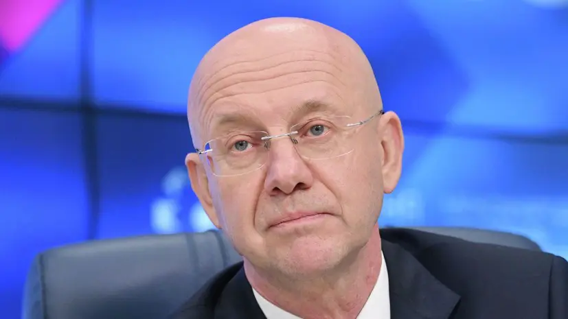 Алимов назвал настораживающей концентрацию 90% ИИ-мощностей в двух странах