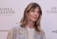 vladislav lisovecz rasskazal o glavnyh trendah nedeli vysokoj mody-onlymainnews-ru-0