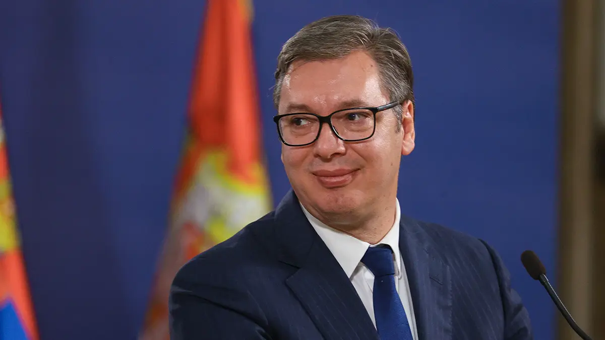 Вучич поблагодарил Россию за помощь в тушении масштабных лесных пожаров в Сербии