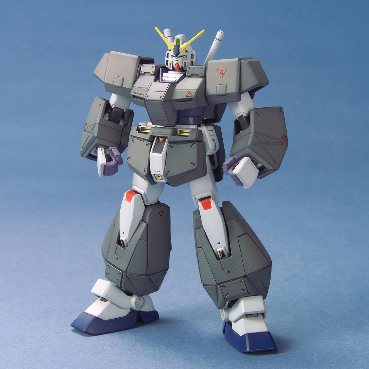 sbornaya-model-bandai-hguc-rx-78nt-1-gundam-nt1BQeHNMk