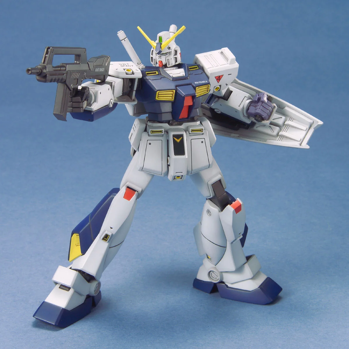 sbornaya-model-bandai-hguc-rx-78nt-1-gundam-nt1zMshIX5
