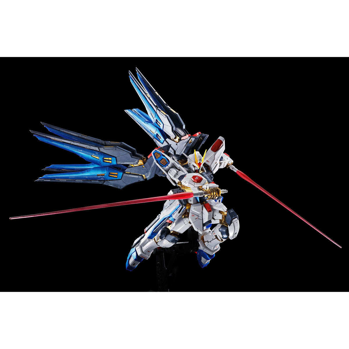 sbornaya-model-bandai-rg-1-144-zgmf-x20a-strike-freedom-gundam-titanium-finishYAhRalz