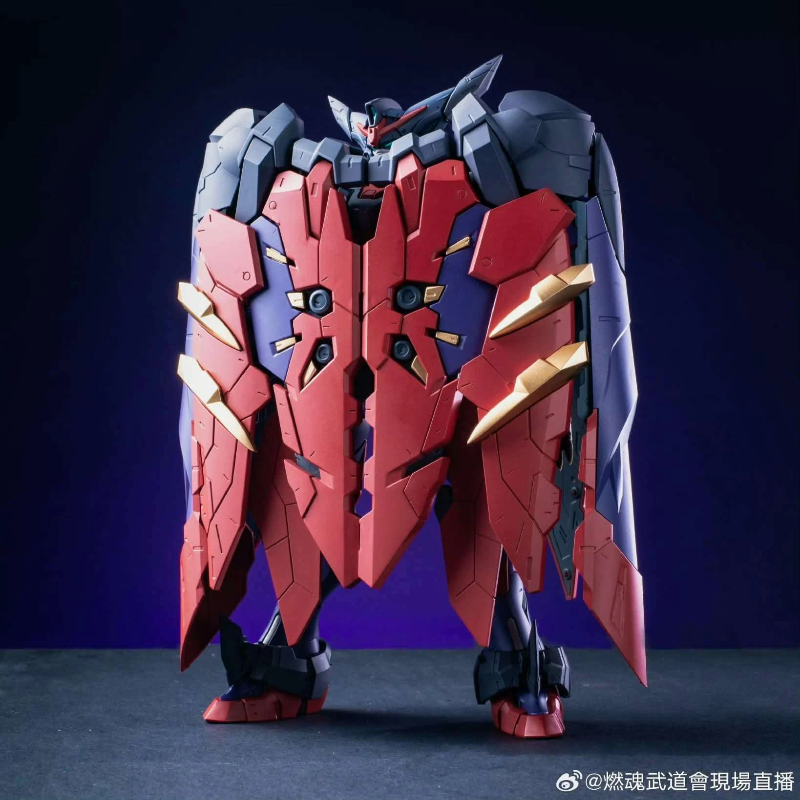 sbornaya-model-burning-soul-1-100-gundam-grandmaster-tenoh-bs014RT8RuG