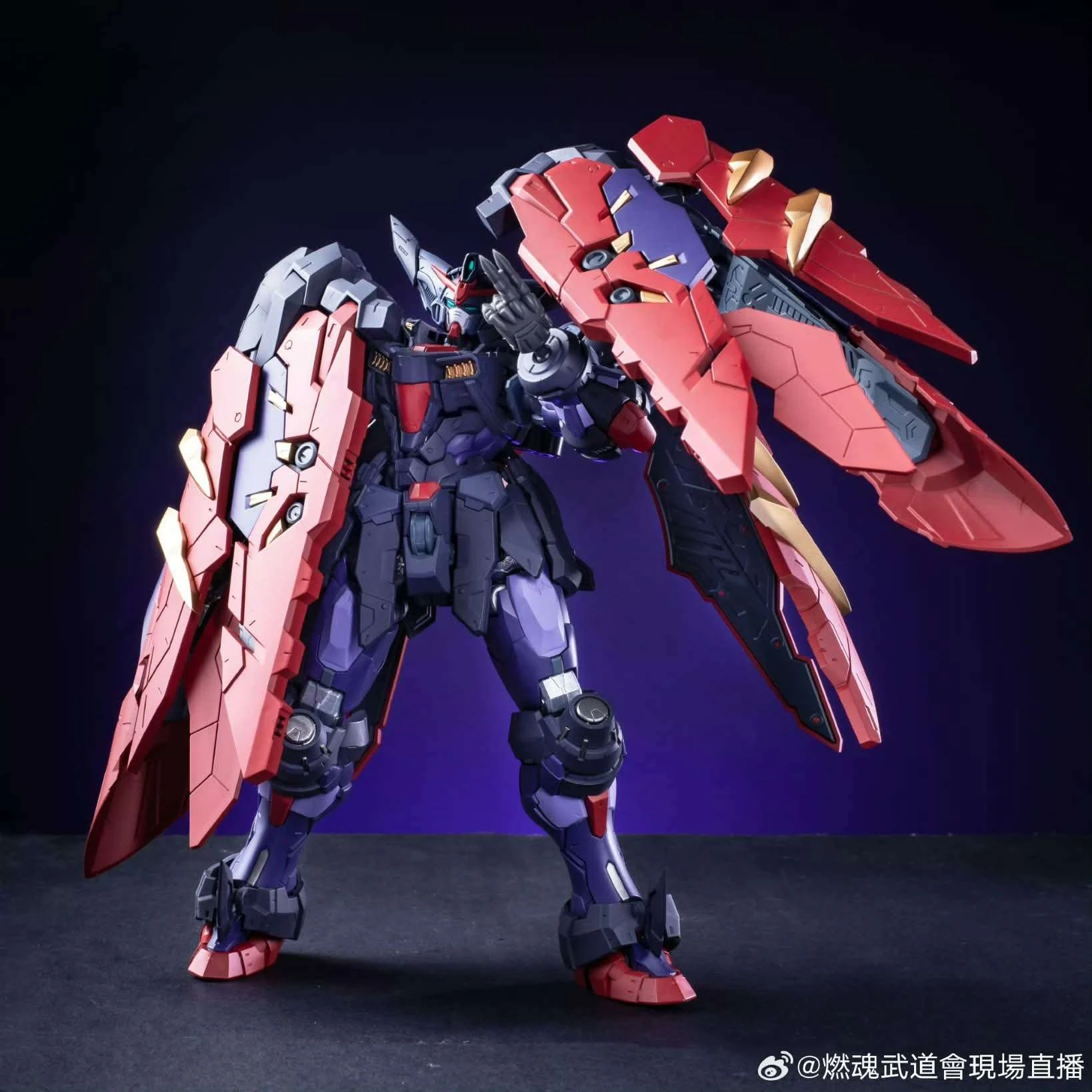 sbornaya-model-burning-soul-1-100-gundam-grandmaster-tenoh-bs01AOp0x-7