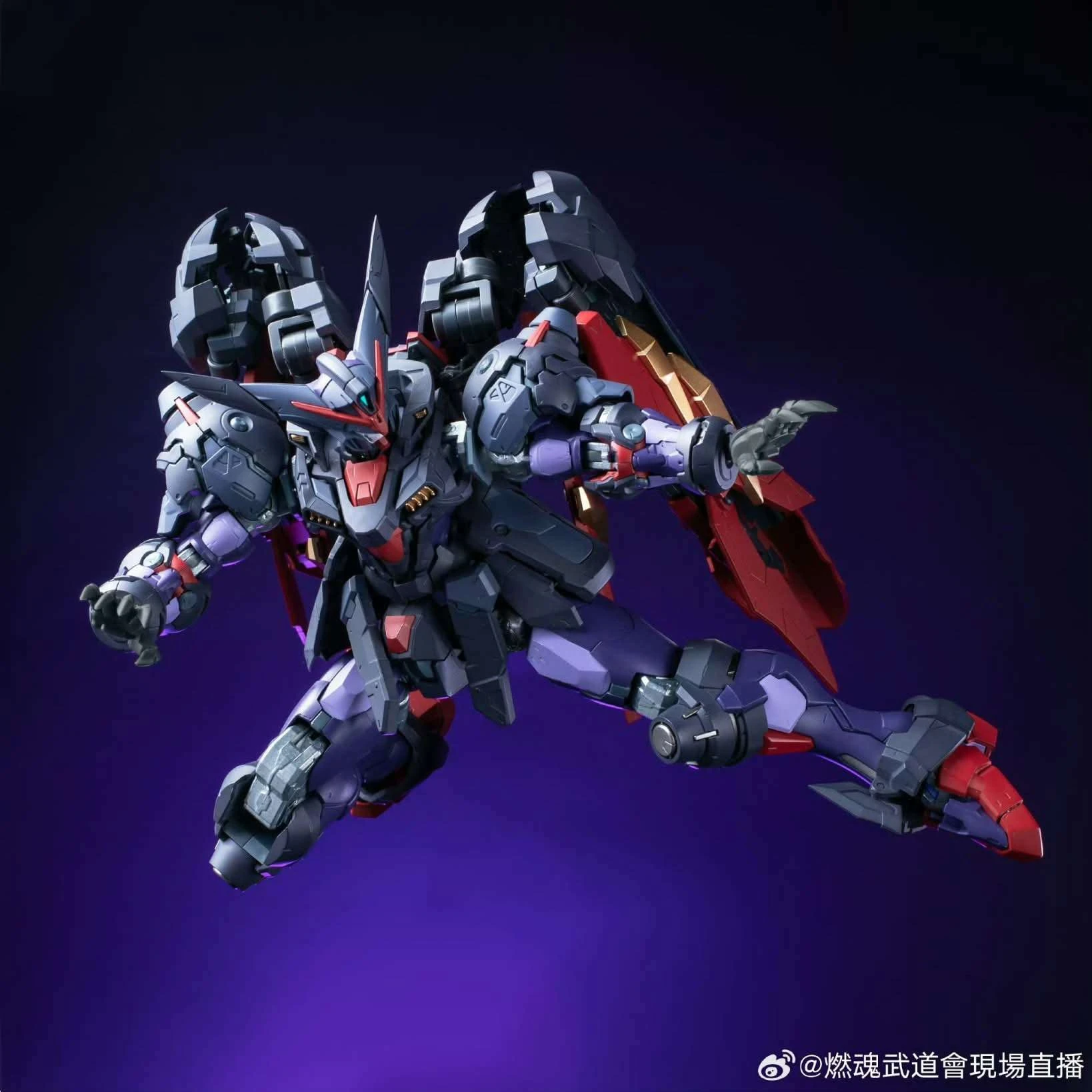 sbornaya-model-burning-soul-1-100-gundam-grandmaster-tenoh-bs01CohJEaE