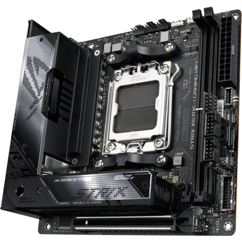 Материнская плата ASUS ROG STRIX X670E-I GAMING WIFI_1