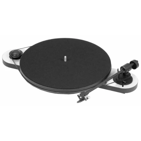 Виниловый проигрыватель Pro-Ject Elemental Silver/Black OM5e