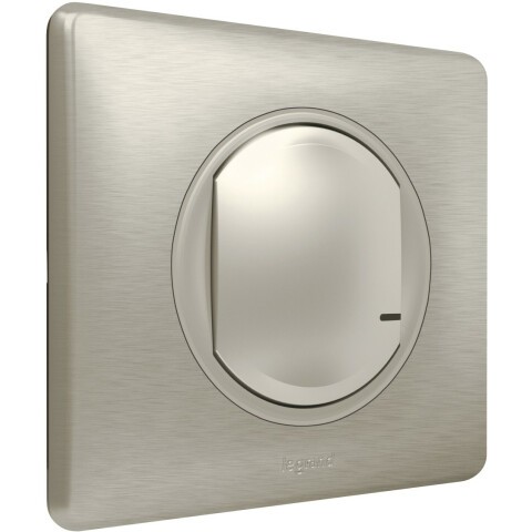 Умный выключатель Legrand 67773