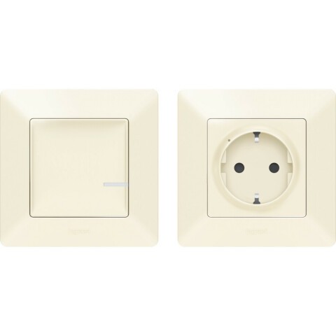 Умная розетка Legrand Valena Life 752254