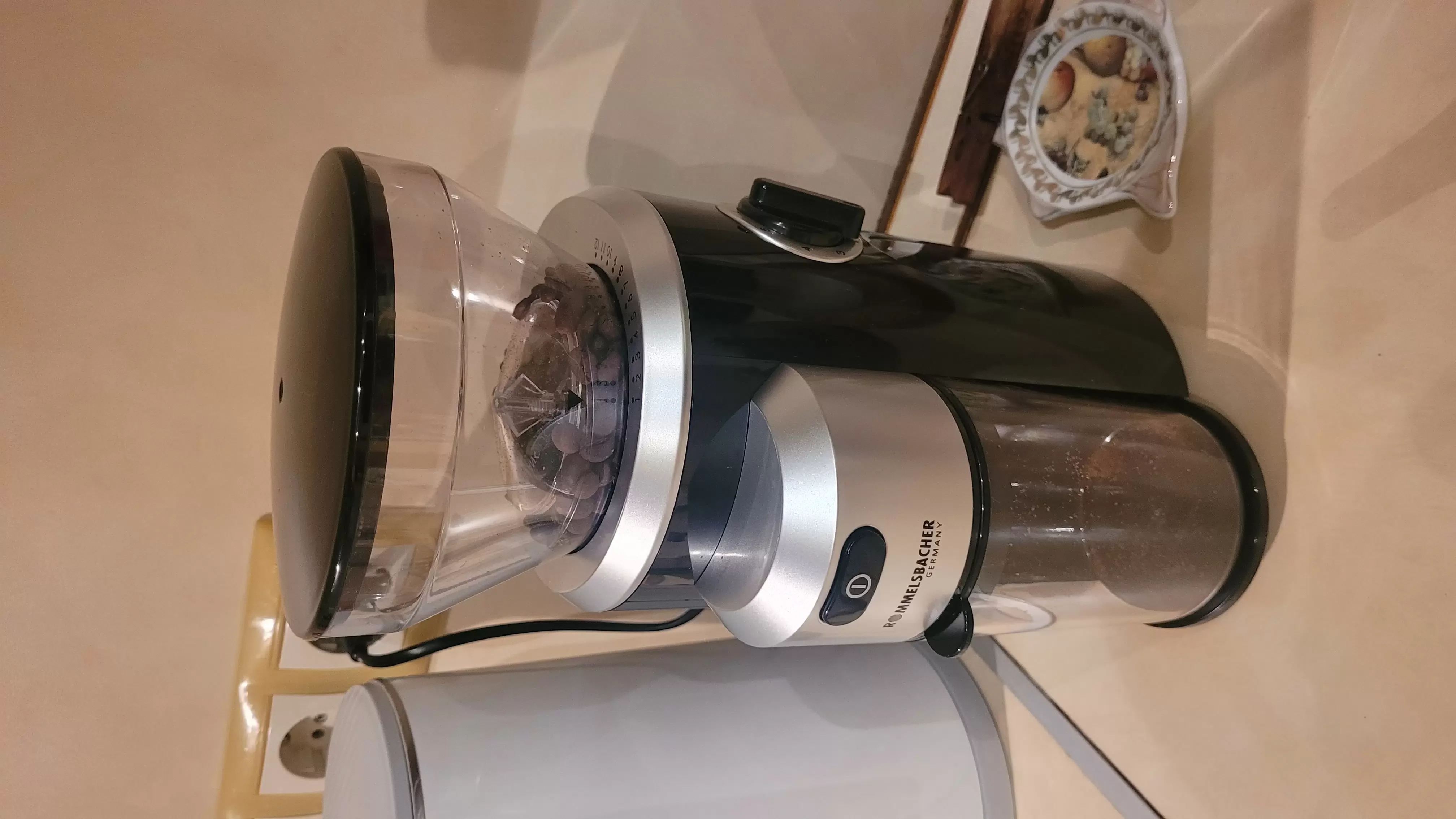 Кофемолка Rommelsbacher EKM 300
