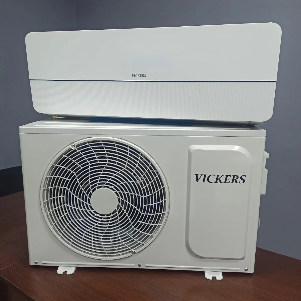 Кондиционер VICKERS VCH-18HE (18000Btu) 52 кв.м 4 скорости 18-43 °C