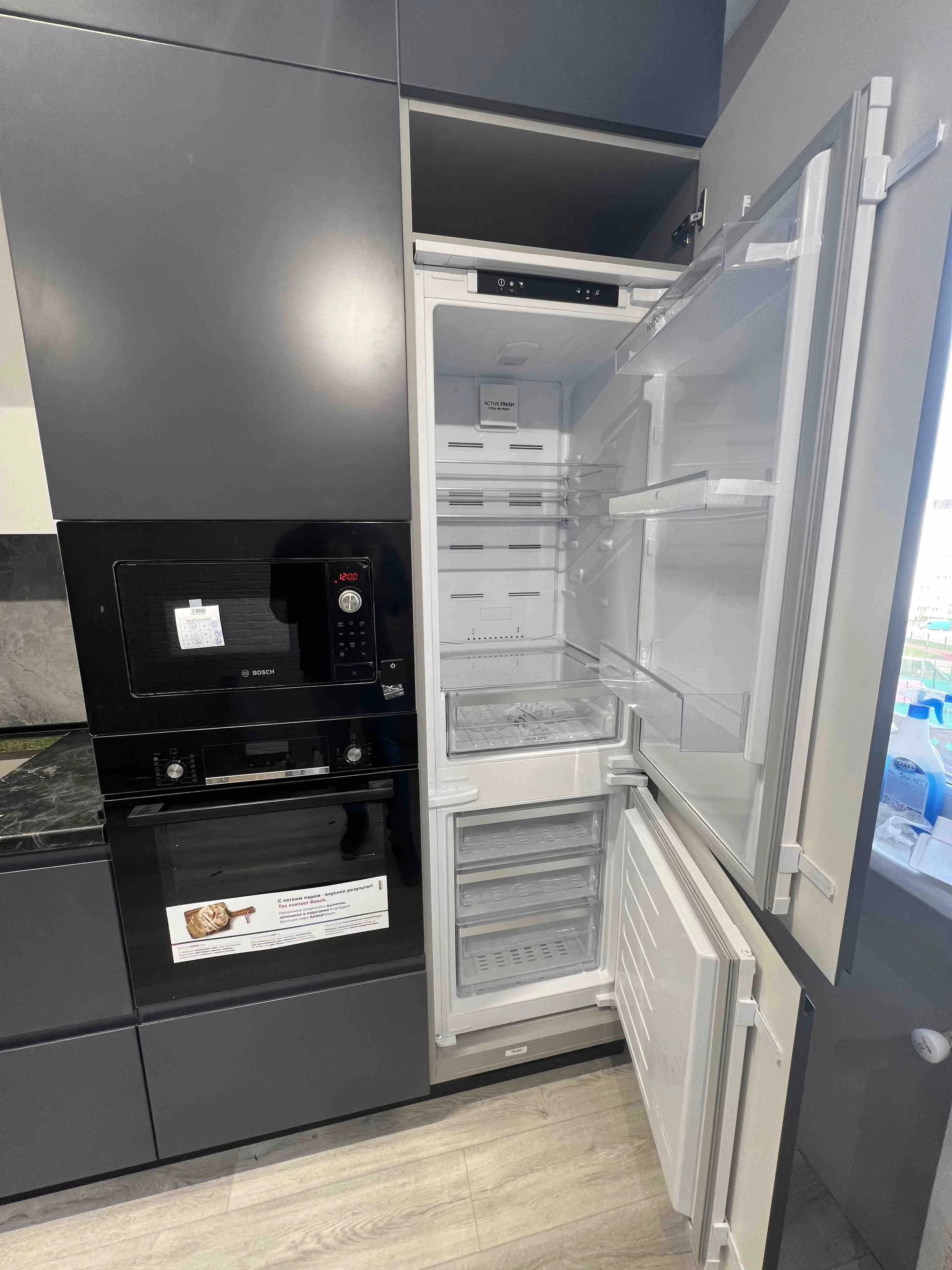 Freezer Hotpoint HBTF 18I white