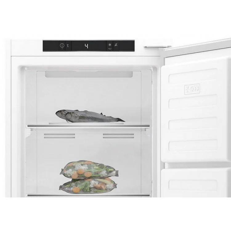 Freezer Hotpoint HBTF 18I white