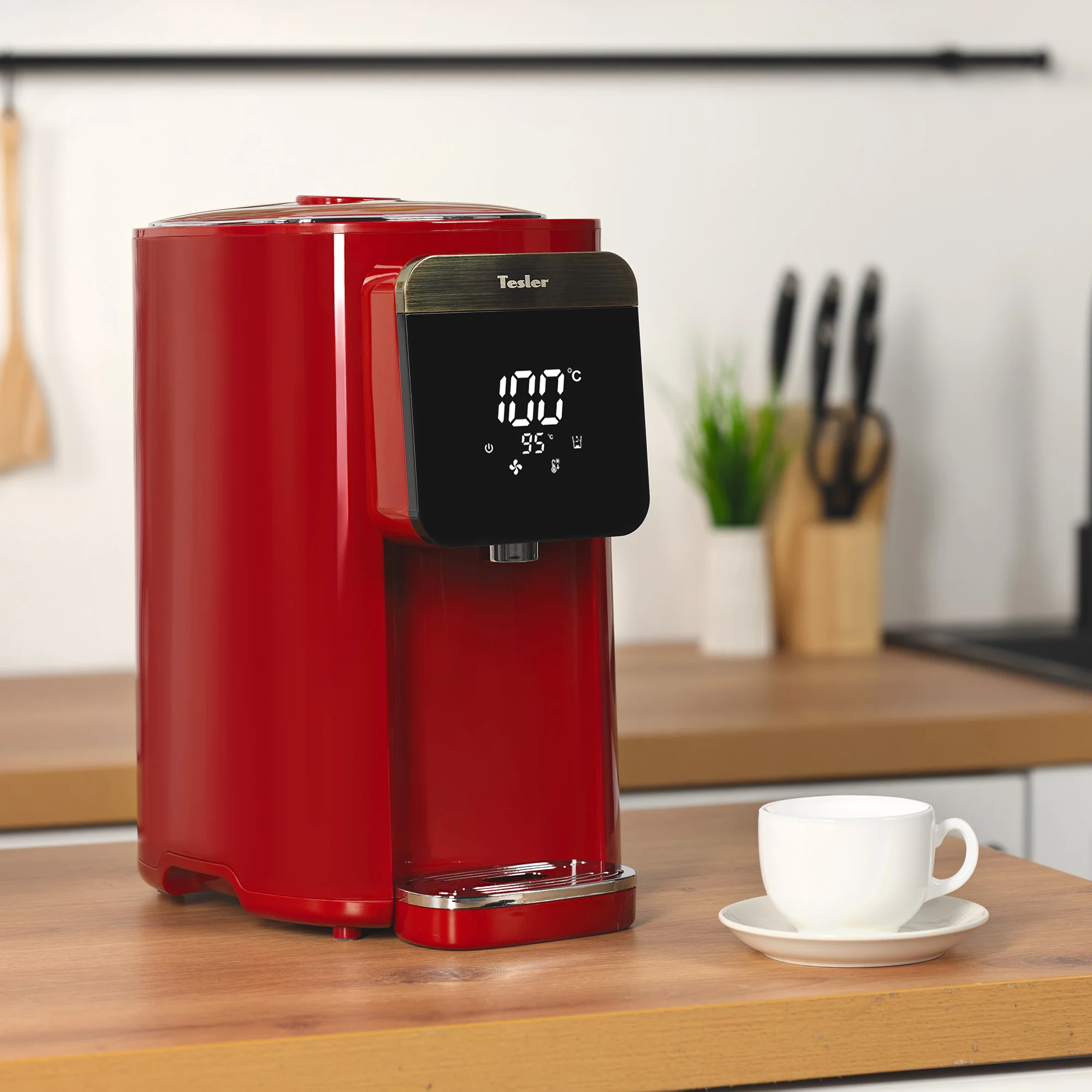 Термопот Tesler TP-5045 BLACK