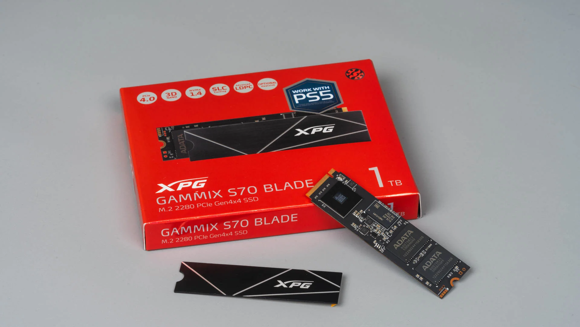 Твердотельный диск 1TB A-DATA XPG GAMMIX S70 Blade, M.2 2280, PCI-E 4x4, [R/W -7400/5500 MB/s] 3D-NAND TLC (Works PS5)