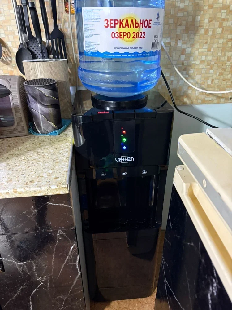 Кулер для воды Vatten V02NE, верхняя загрузка, нагрев 90 °С, охлаждение 15 °С, черный