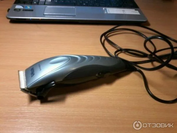 Машинка для стрижки Vitek Euphoria VT-1356 черный (насадок в компл:4шт)