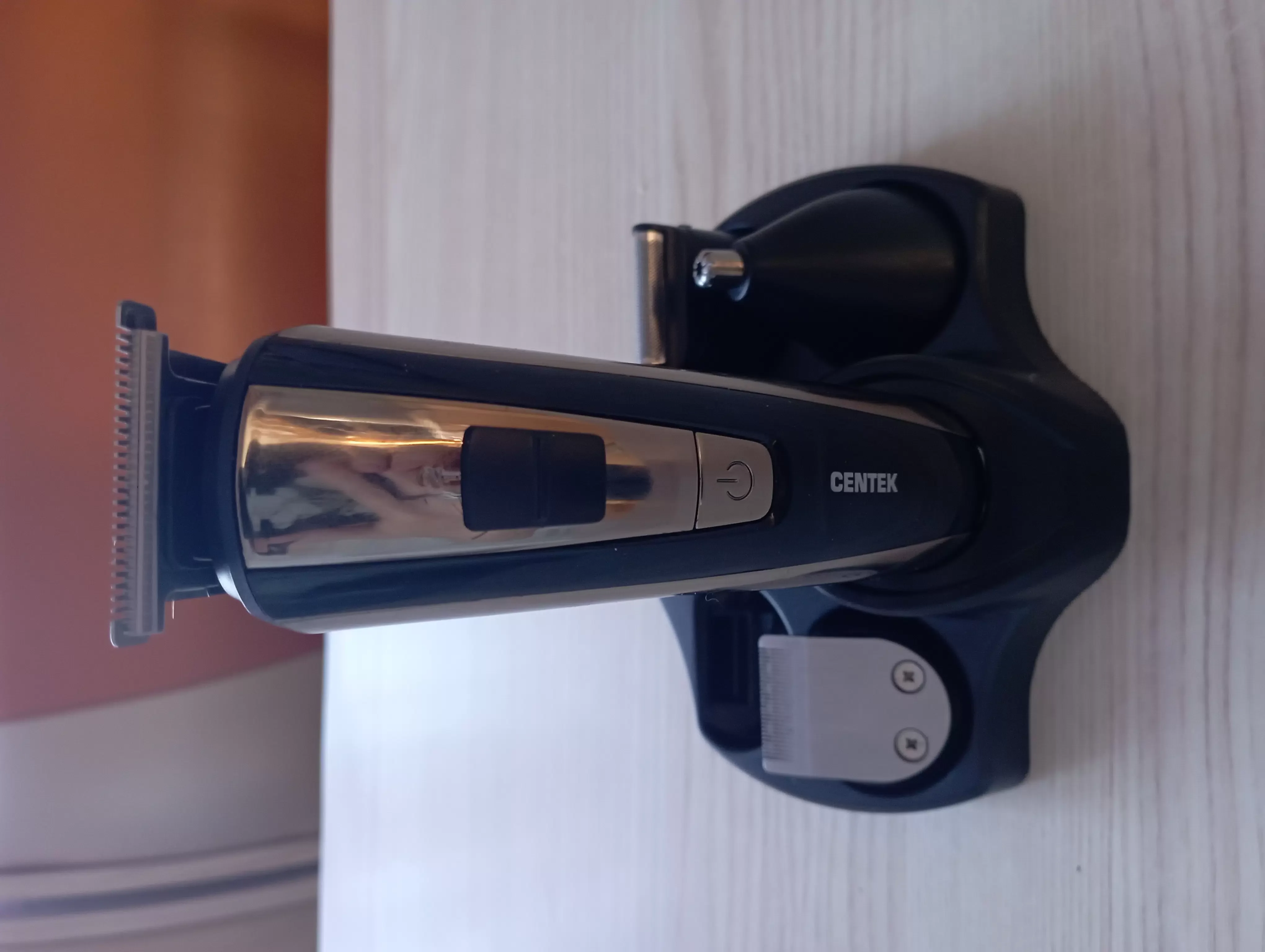 Машинка для стрижки волос Centek CT-2133 черный
