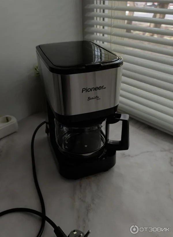 Кофеварка Pioneer CM040D 600 Вт 0.75 л стекло; нержавеющая сталь