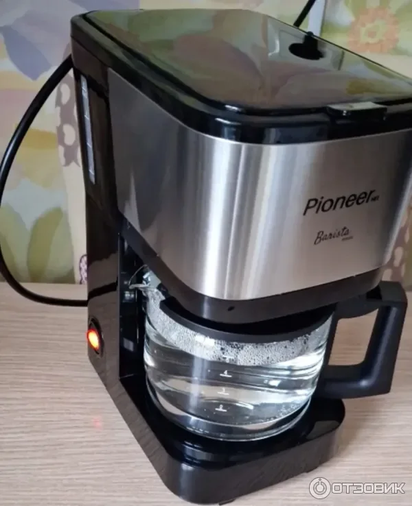 Кофеварка Pioneer CM040D 600 Вт 0.75 л стекло; нержавеющая сталь